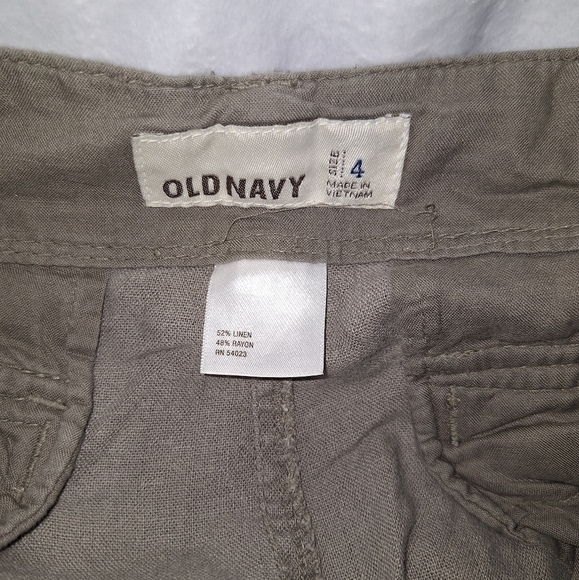 Old navy women's cargo shorts size 4 - Picture 4 of 4
